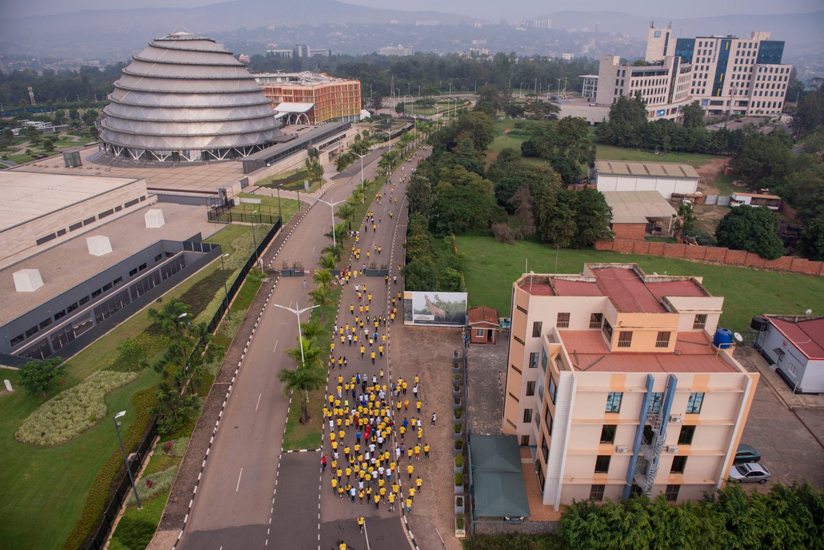 Muzungu4's tweet photo. Video: Close to 4,000 people including @FirstLadyRwanda attended #Kigali International Peace Marathon. #Kenyan athletes dominated both in men and women!
Link: https://t.co/YEkGCVlzhO via @kigalitoday
#KIPM2019 #KigaliPeaceMarathon #KigaliMarathon @KigaliMarathon @MINISPOC https://t.co/rWMiQnhLmL