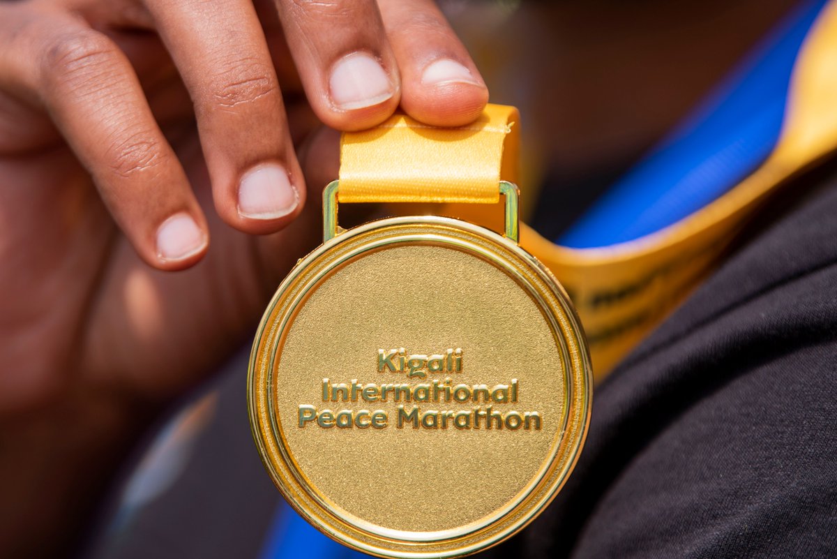 Muzungu4's tweet photo. Video: Close to 4,000 people including @FirstLadyRwanda attended #Kigali International Peace Marathon. #Kenyan athletes dominated both in men and women!
Link: https://t.co/YEkGCVlzhO via @kigalitoday
#KIPM2019 #KigaliPeaceMarathon #KigaliMarathon @KigaliMarathon @MINISPOC https://t.co/rWMiQnhLmL