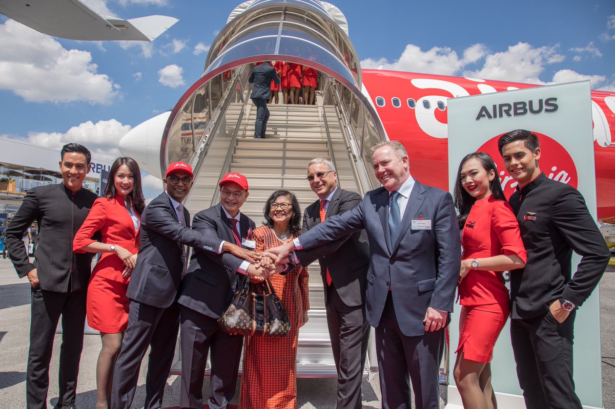 jeremy_mll's tweet photo. Welcome on Board @ThaiAirAsia first A330 Neo ! 🙏🏻
📸 @mr_inconnux 

@AvgeeksFR @salondubourget @AirAsia @Airbus @zeTravelersClub #PAS19 #Airasia #Airbus #A330neo #actu #news #avgeeks https://t.co/DcNl1PyeZB