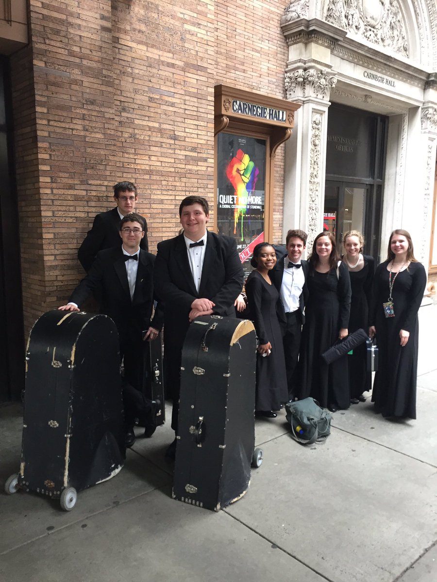 CCSMusicDept's tweet photo. Bravo!! A wonderful performance by the CHS Symphonic Wind Ensemble at Carnegie Hall! https://t.co/TuRIdHsePg