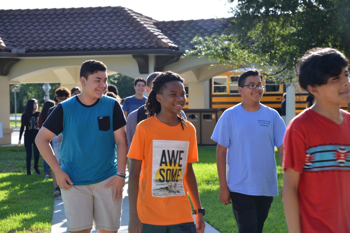 BerkeleyPrep's tweet photo. Today marks the fourth year we welcome our #BerkeleyScholars to the #BerkeleyAcademy for the official start of the #summer session. All scholars were greeted at the traditional #CheerTunnel with a lot of #cheers, #hugs and well wishes. #Academics #CollegeBound #Education https://t.co/Kpc4ZHCdjX