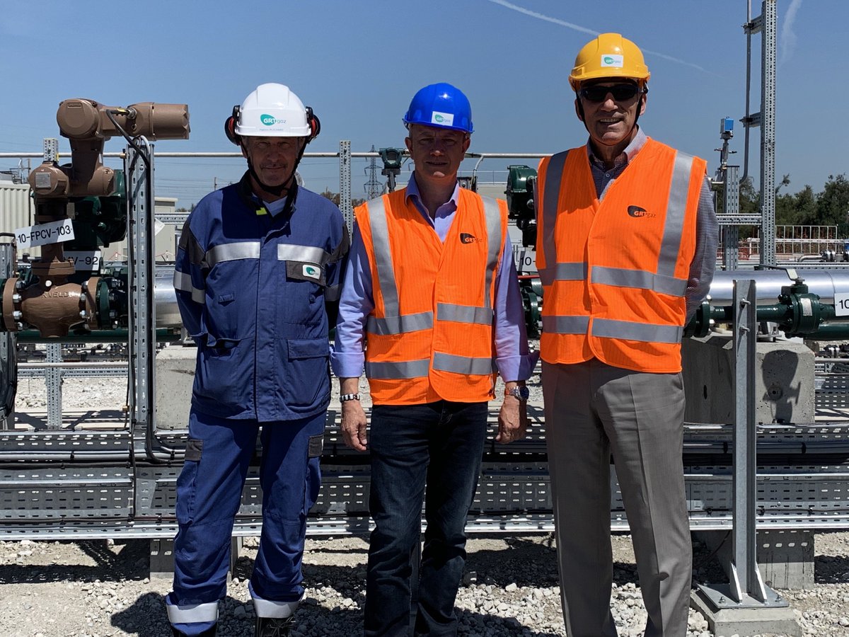Phil_Maurizot's tweet photo. Invité par @GRTgaz sur le site de #JUPITER1000 à #Fos #PIICTO pour une interview sur ce projet phare de #Flexgrid et sur l'ambition de @MaRegionSud @RenaudMuselier en matière d'#EnR : #COPdAvance, #NeutralitéCarbone2050, 1ère #SmartRégion d'Europe.
Merci à tous les partenaires ! https://t.co/ODpzjBTMU7