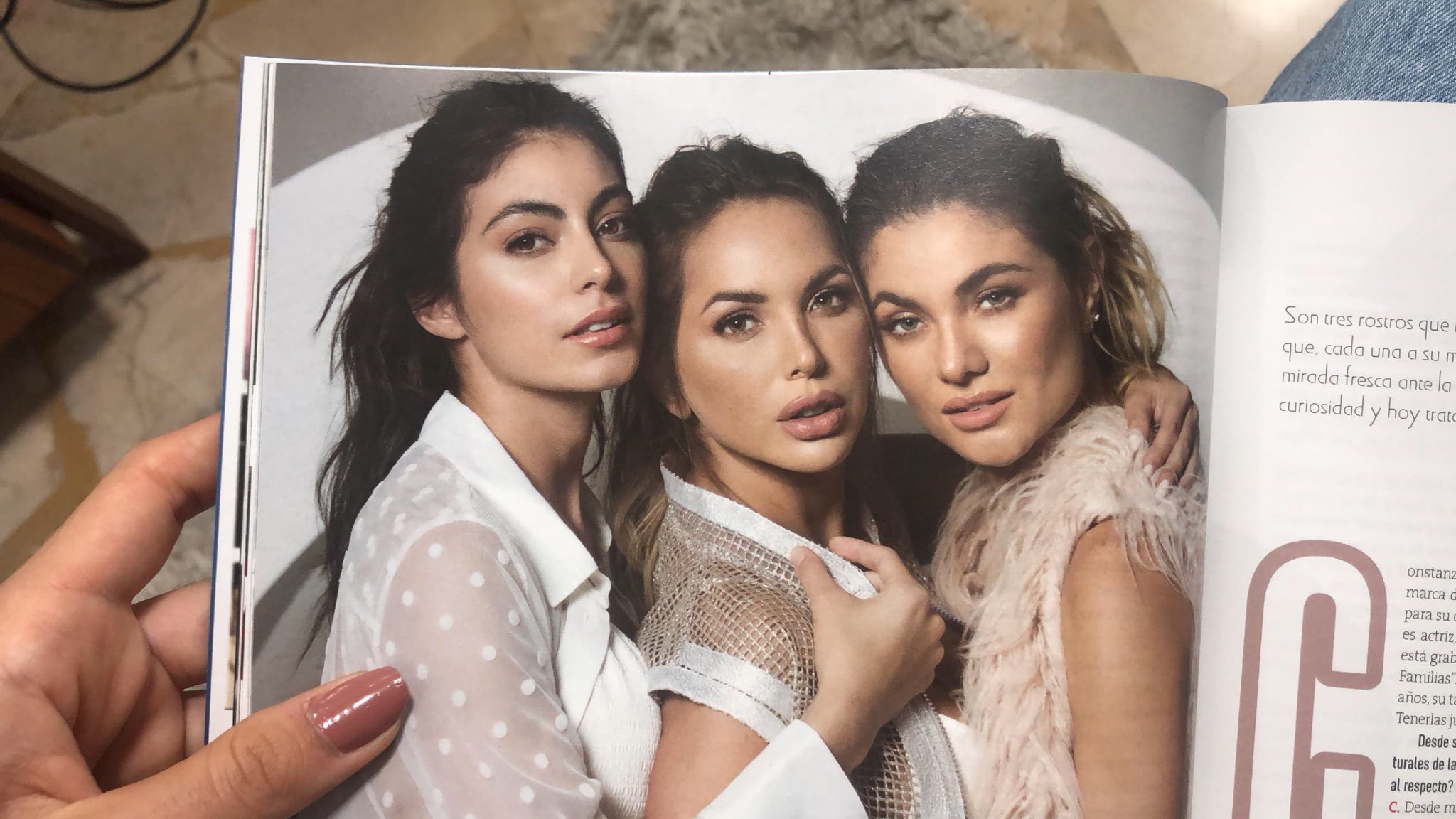 Virginia Limongi on X: "Recién leyendo la entrevista en la revista cosas  con Erika Vélez y Constanza Báez 💖🥰 https://t.co/5lyTgkzRDd" / X