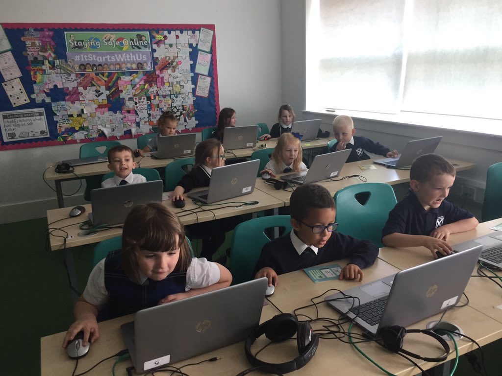 StAndrewsP7b's tweet photo. Primary 1 impressed me today with their quick logging on and their number skills! #sumdog https://t.co/Da8PTcH87Y