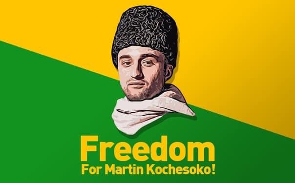 Çerkes kamuoyu toplumsal faaliyetleriyle halka mal olmuş idealist bir aktivistin sadece politik gerekçelerle ve idari mekanizmaların paranoyaları sebebiyle baskı ve zulüm
  gördüğüne inanıyor.
#FreedomforMartin
