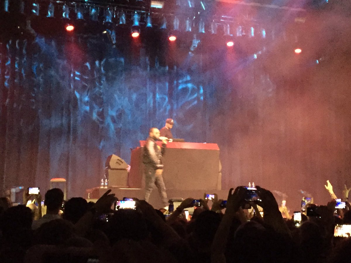 @Maître Gims, superbe!@TiVre_Utrecht _Utrecht <a href="/Les/">Les Pozdena</a> Pays-Bas