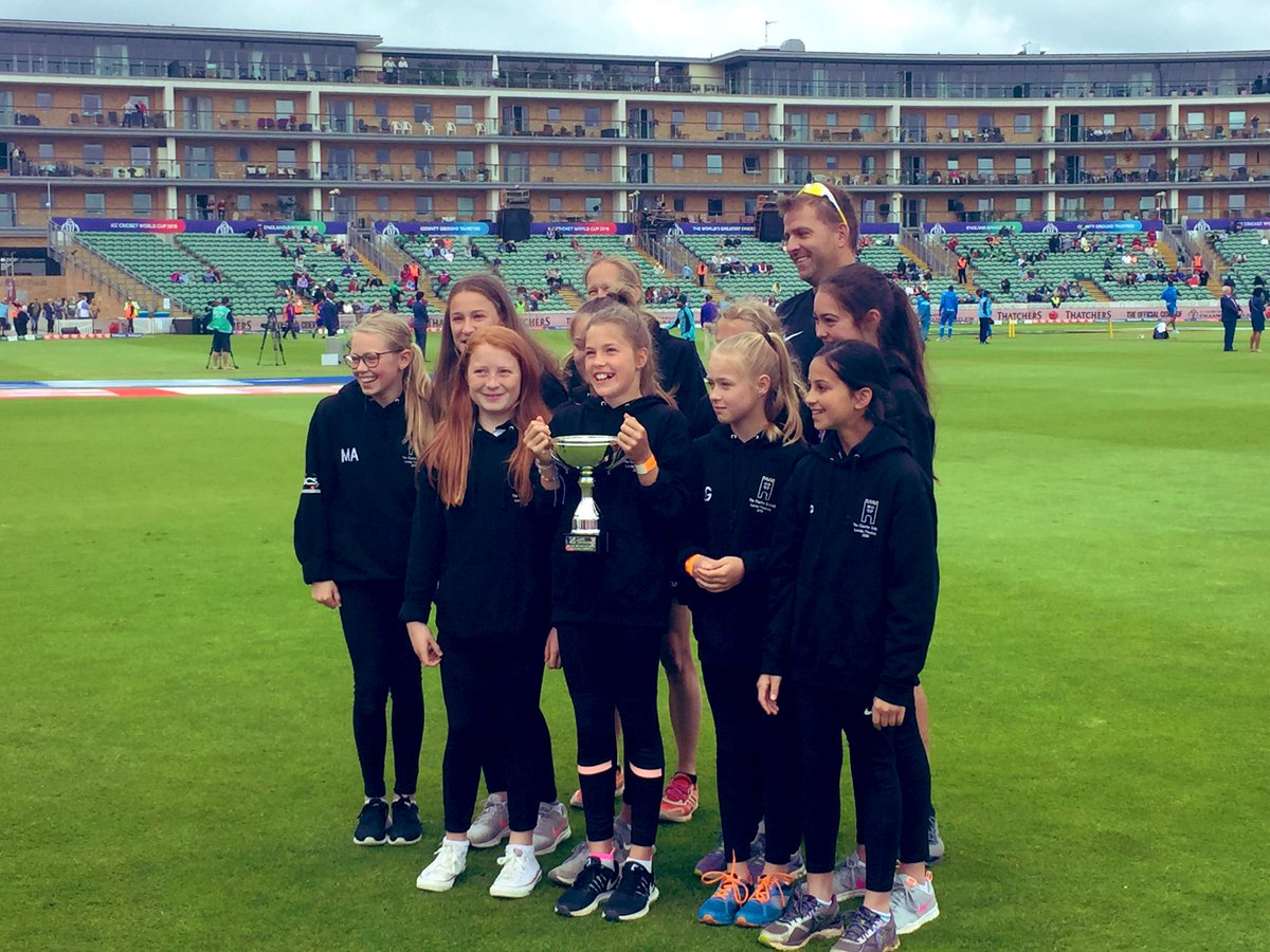 karakaland's tweet photo. Proud moment for all @castle_pe #ladytaveners U13 girls indoor cricket national champions 2019 🏏🏆thanks to @SomersetCCC Head Coach @JKerr548 for presenting the 🏆 huge congratulations to the girls and coaches 🙌🙌🙌 #CWC19Taunton https://t.co/Bxw5M3VV5C