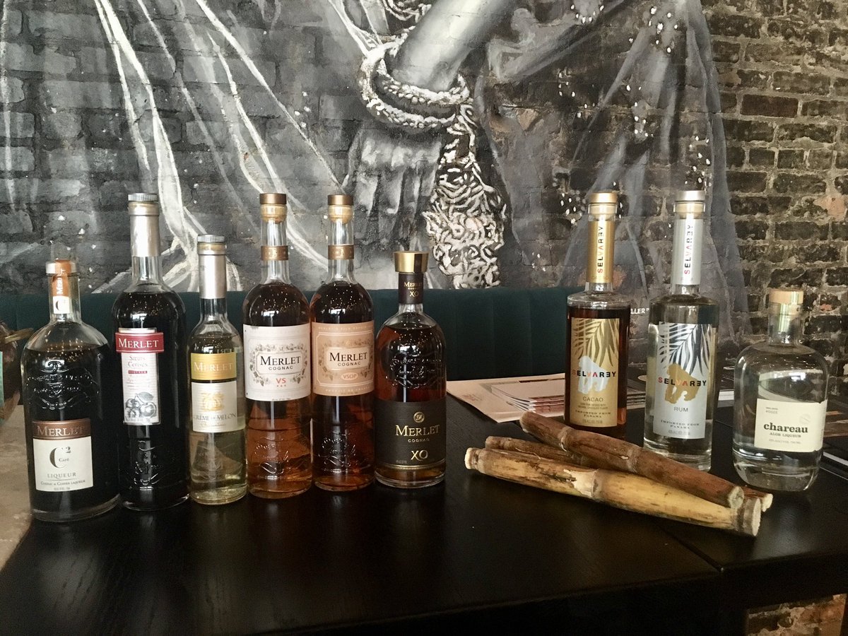 BEVJournalsCTRI's tweet image. At yet another local market event… This time in New Haven for a  #spirits trade tasting, with Highland Imports of CT and @InspBev. Who says #Monday has to be boring!?