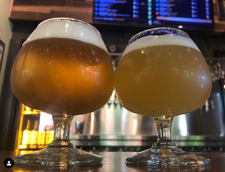 thehopgrenade's tweet photo. It’s #MoonrakerMonday so we have a little @moonrakerbeer on tap for everyone. Clear and hazy, come get whichever you prefer! #hazyipa #clearipa #toughchoice #kappa https://t.co/7LELvHd0ug