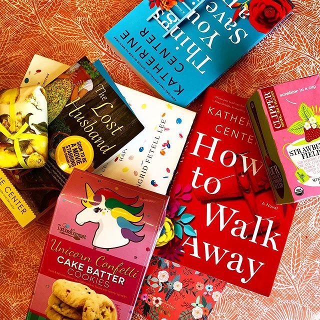 katherinecenter's tweet photo. When the home of one of the reviewers from @texacalibooks caught on fire—amazingly—one of the things she grabbed was an advance copy of my book, Things You Save in a Fire!! She literally saved Things You Save in a Fire from a fire!! 🔥🔥🔥 Now my kids a… https://t.co/ZY2z2KTBcJ https://t.co/FilUq7wKMq