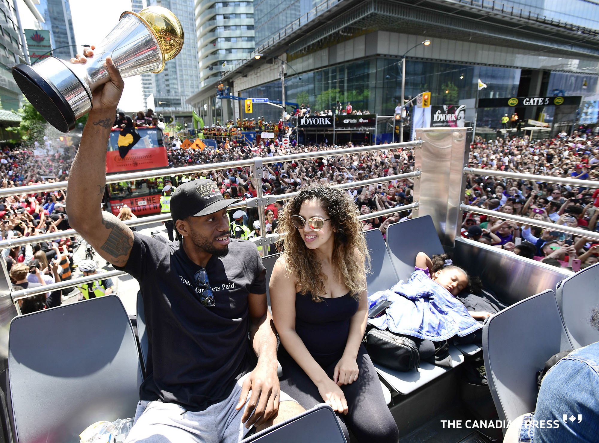 Kishele shipley cheap kawhi leonard