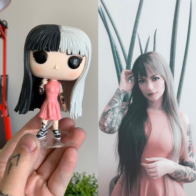 2 pic. Virei uma funko pop ???? https://t.co/FWWJxS0kF3