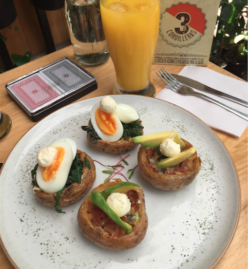 birdhousecol's tweet photo. Amamos cada plato armado por nuestros clientes, es un reto culinario para nosotros, estas canastas reunieron sabores únicos. #birdhousekitchen #laurelesmedellin ! #restaurantesmedellin #medellineats #medellintravel @3cordilleras https://t.co/gHtHTlNpqE
