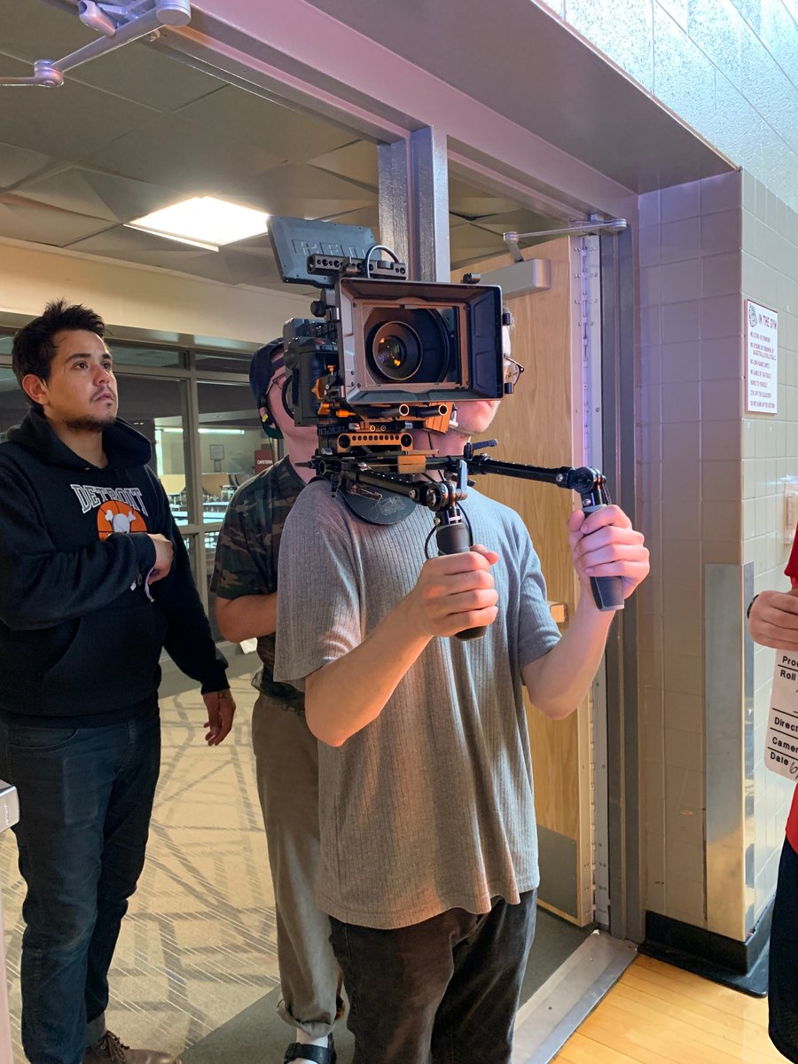 Compass_College's tweet image. Reliving high school prom on the set of “Your Best Self” this weekend. The Capstone shoots have officially started!

#CompassCapstone2019 #CompassCollege #FilmStudents #OwnTheScreen #ShortFilm