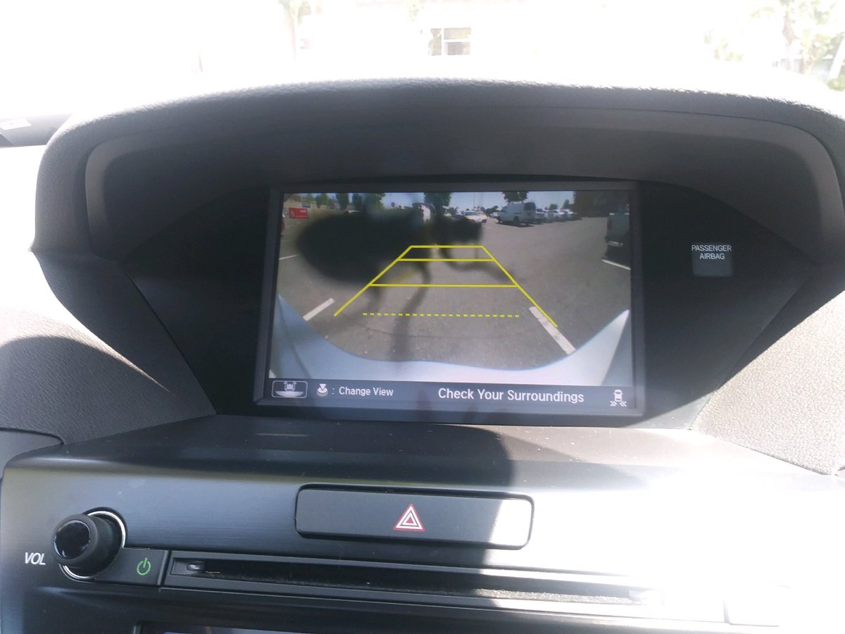 Autumn_McDo's tweet photo. So I’m in reverse and back up camera shows...
#Aaahhhh https://t.co/ZHPiacWdB4