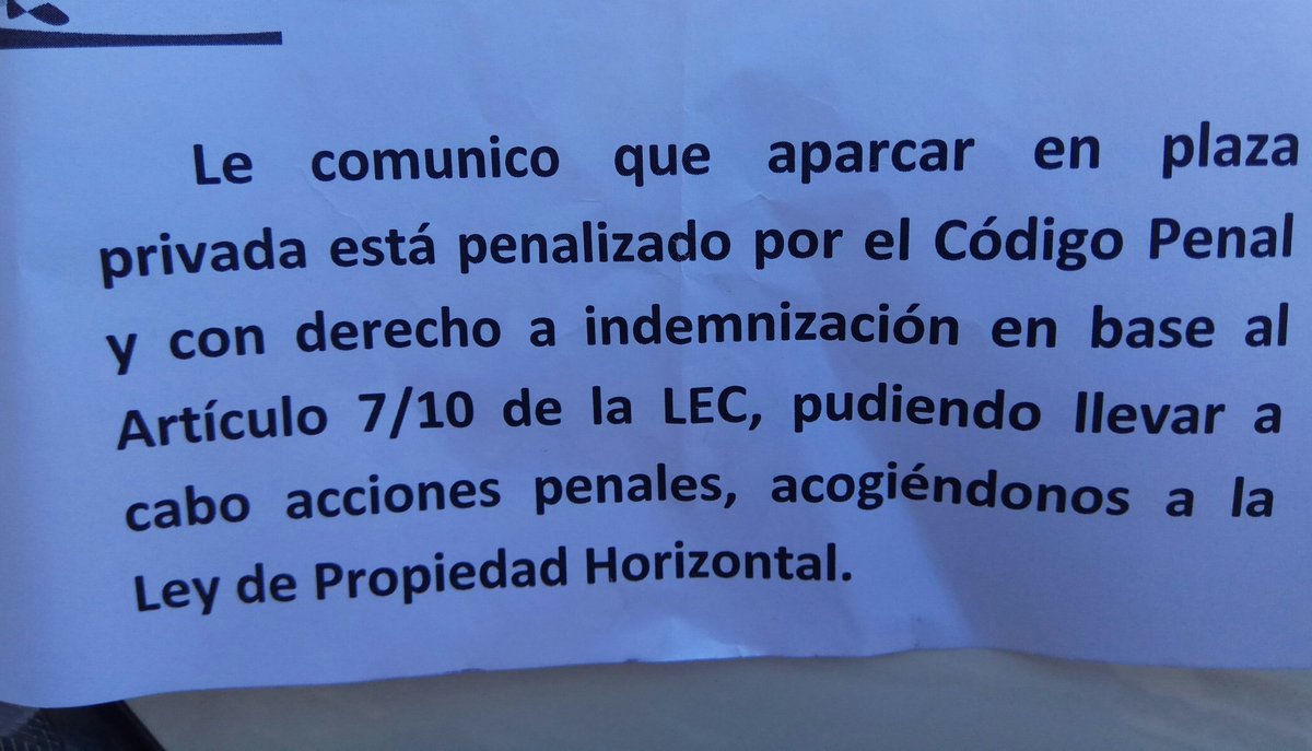 Cuando estás en primero pero tu primo te pide que le asesores con su problema del parking.