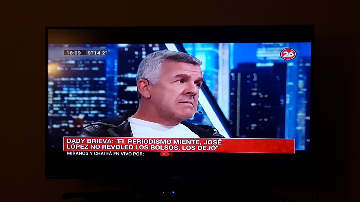 Brieva estas hecho un imbecil tarado charlatan de cuarta. Afirmas cualquier basura que te venga a la boca sin pensar. Tiene razon <a href="/jorgelanatasoy/">Jorge Lanata</a>  cuando te rompió todo. Andá al sketch Hablando Sin Saber  <a href="/dadybrieva/">Dady Brieva</a> <a href="/MidachiOficial/">Midachi Oficial</a> <a href="/delseloficial/">Miguel del Sel</a> <a href="/ChinoVolp/">VicVolpe</a>