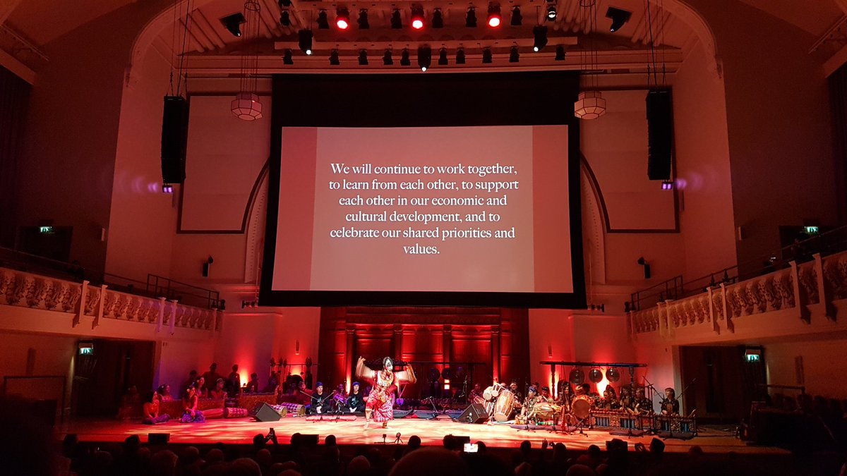 Andy Favell tweet media