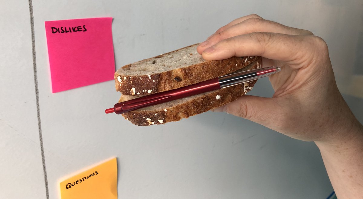 The feedback sandwich might be dated and simplistic, but it shouldn’t be ditched completely. Writer Tessa on sharing feedback without fear: empathydesign.com/receiving-feed…