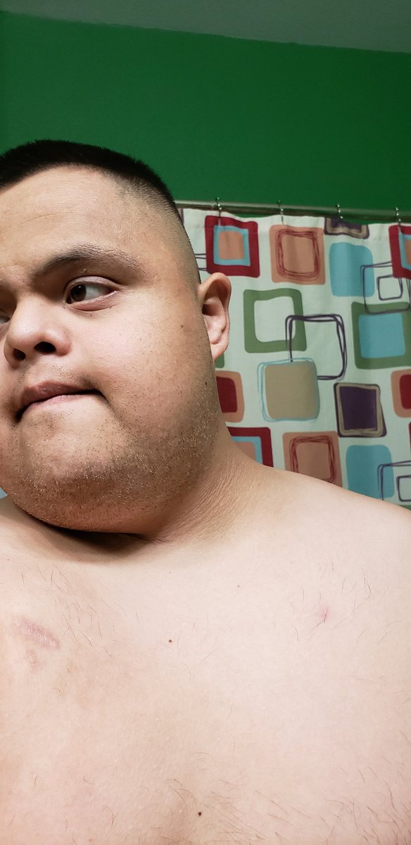 GameboyMix's tweet image. I got New haircut.   New guy.