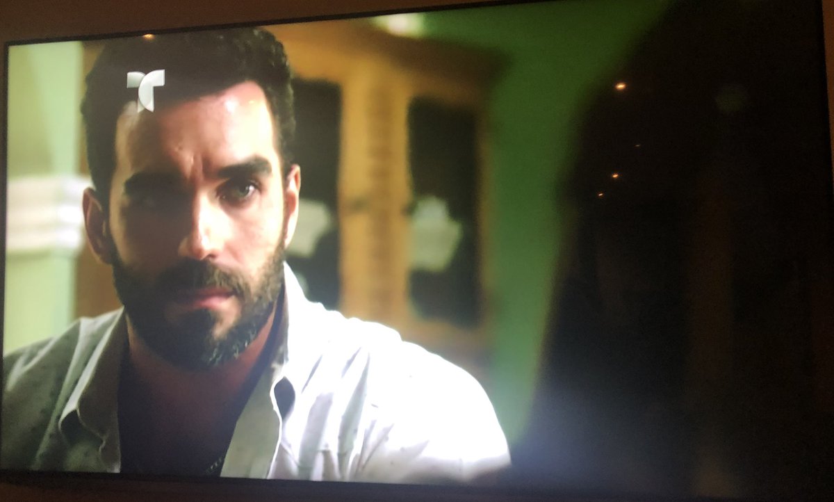 Coeur_de_Creme's tweet image. Telemundo, I’m not kidding. 🅓🅞🅝’🅣👹🅨🅞🅤👹🅓🅐🅡🅔👹 kill off Corona. Give him that toad Augusto’s liver. 

You can’t use this actor to play Corona, make Corona likable through his character development, and then kill him. 👹🅗🅔🅛🅛👹🅝🅞👹

#FalsaIdentidad #FalseIdentity