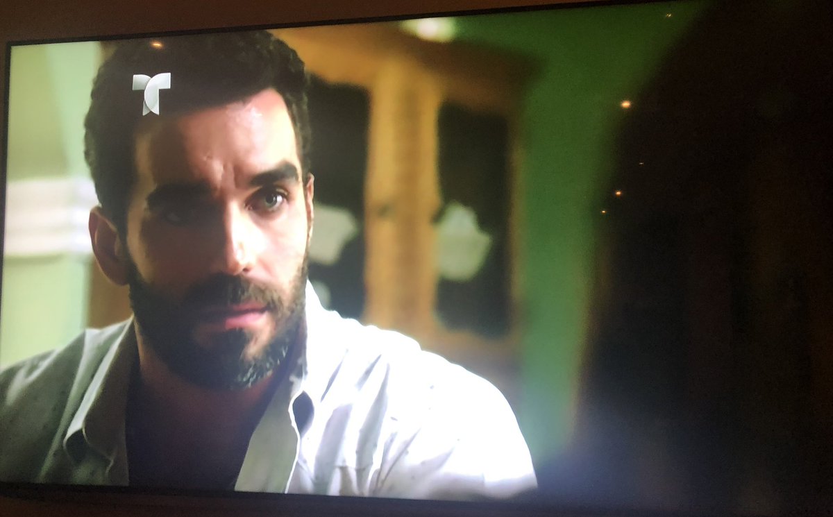 Coeur_de_Creme's tweet image. Telemundo, I’m not kidding. 🅓🅞🅝’🅣👹🅨🅞🅤👹🅓🅐🅡🅔👹 kill off Corona. Give him that toad Augusto’s liver. 

You can’t use this actor to play Corona, make Corona likable through his character development, and then kill him. 👹🅗🅔🅛🅛👹🅝🅞👹

#FalsaIdentidad #FalseIdentity