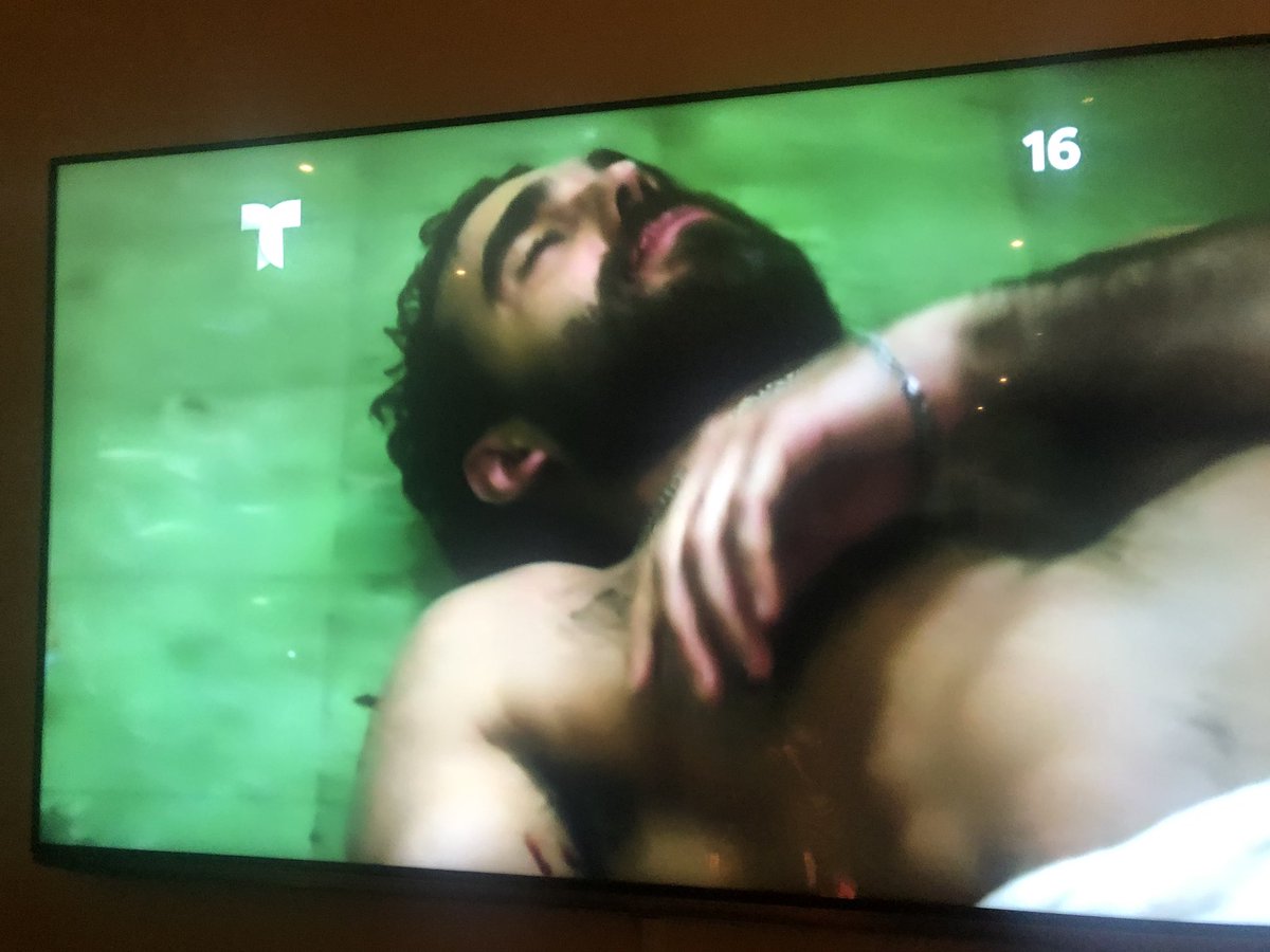 Coeur_de_Creme's tweet image. Telemundo, I’m not kidding. 🅓🅞🅝’🅣👹🅨🅞🅤👹🅓🅐🅡🅔👹 kill off Corona. Give him that toad Augusto’s liver. 

You can’t use this actor to play Corona, make Corona likable through his character development, and then kill him. 👹🅗🅔🅛🅛👹🅝🅞👹

#FalsaIdentidad #FalseIdentity