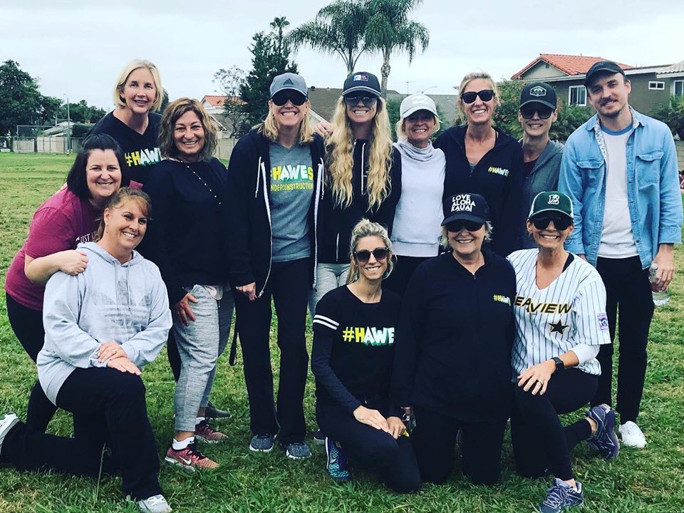 mrsborns18's tweet photo. Annual teachers vs 5th graders ball game. #behawesome #hawesnation #goteachersgo https://t.co/lijGEylt8i