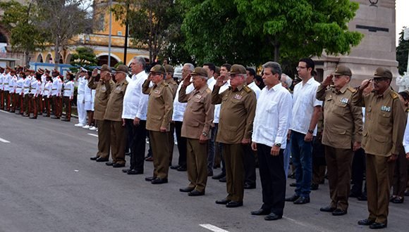DiazCanelB's tweet photo. Nuestro homenaje al hijo insigne y entrañable del pueblo cubano en el 114 aniversario de su fallecimiento.  Máximo Gómez es uno de los héroes más queridos de las luchas cubanas por la independencia. #Fidel lo consideró: "un cubano por derecho". #SomoSCuba #SomosContinuidad https://t.co/rCnM1mst1D