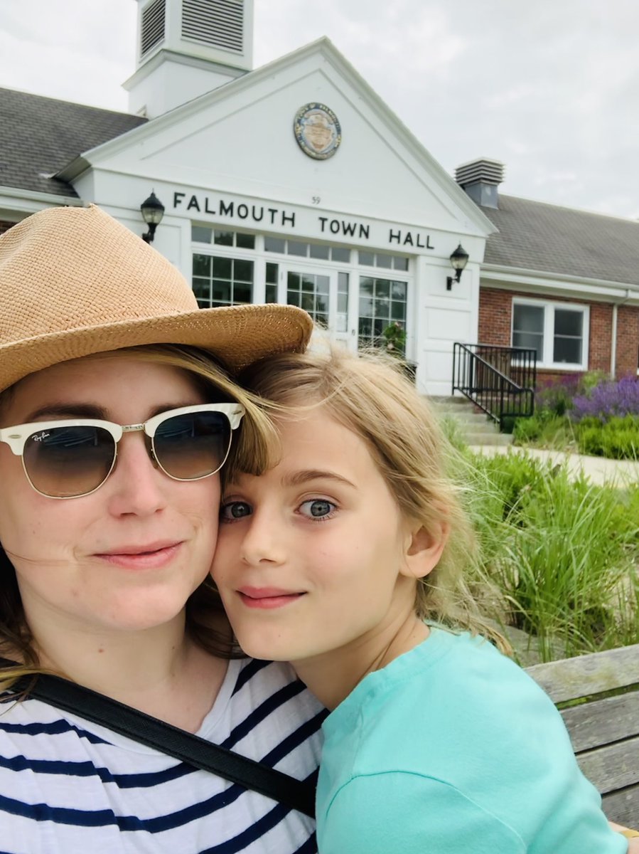 When on vacation, no breaks from grabbing a quick #CityHallSelfie with the next generation in #FalmouthMA