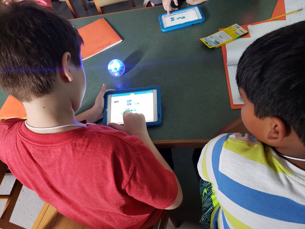 PippTina's tweet photo. Meet Sphero, our amazing robot! Our ESSP 5th grade coders at Deer Park lit up the classroom today! Go, Sphero, Go! @SpheroEdu @Gifted_HCPS #CelebrateMonday #HCPSTeach #GiftedHCPS #4DaysThatChangLives #ESSP5 #GirlsWhoCode https://t.co/HltMzvSpXx