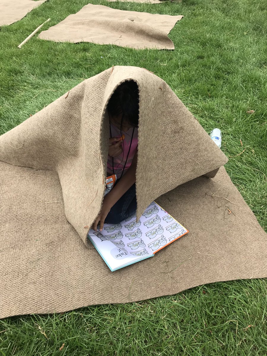 rgalarza22's tweet photo. Oasis Summer camp reading is the key.. sometimes under a rug, sometimes reading labels, but always reading!!!@EU_LeadersClub @MrsAlvarezEGHS @Ricardo95186074 https://t.co/AGxdUHLK4T