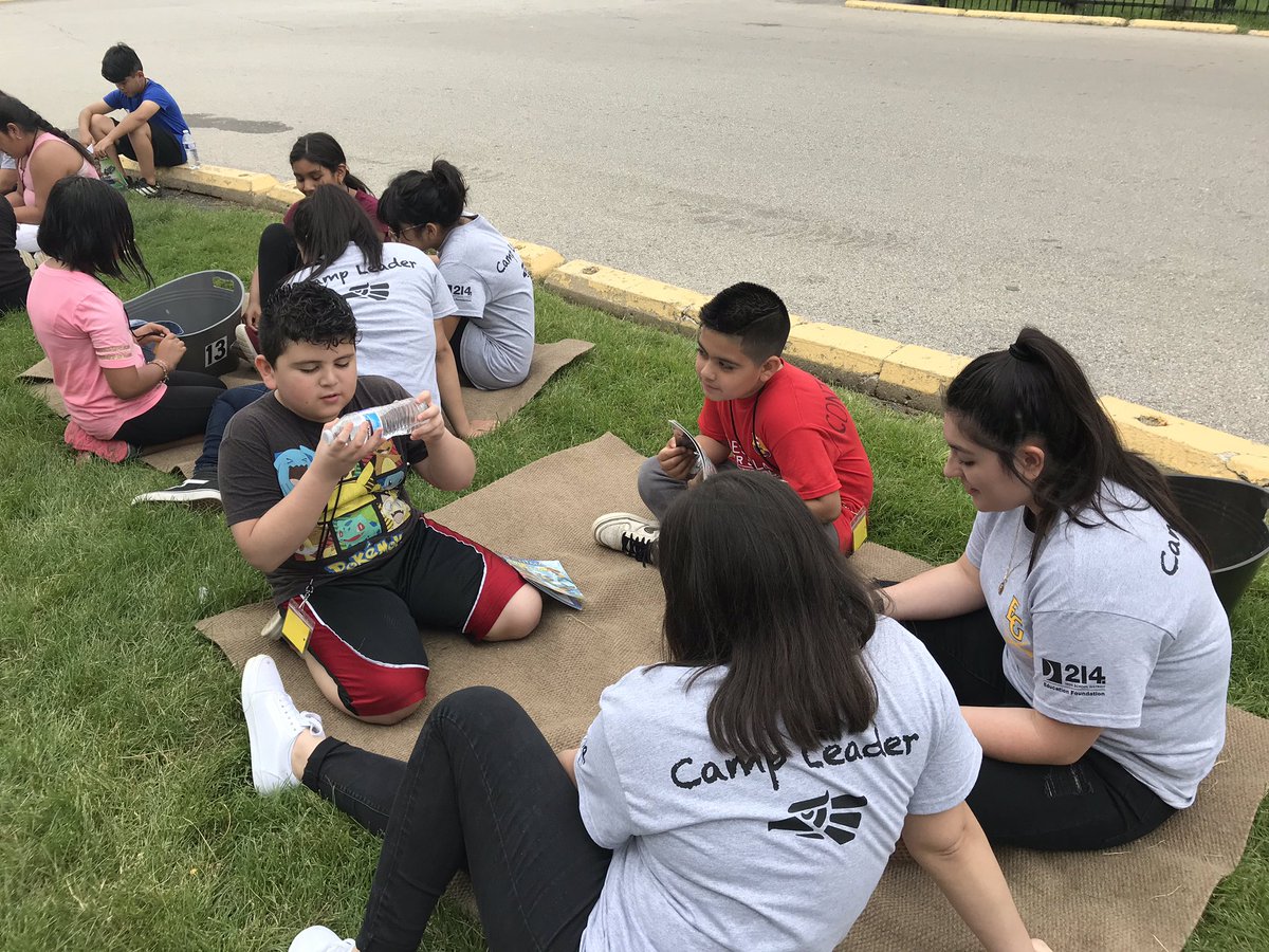 rgalarza22's tweet photo. Oasis Summer camp reading is the key.. sometimes under a rug, sometimes reading labels, but always reading!!!@EU_LeadersClub @MrsAlvarezEGHS @Ricardo95186074 https://t.co/AGxdUHLK4T