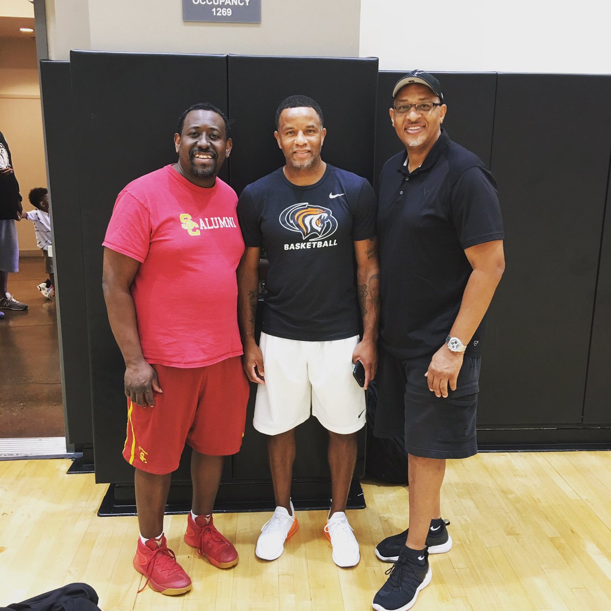 PittHighHoops's tweet photo. Our JV and Varsity team had a tournament hosted by the @PacificTigers over the weekend! Thanks to Coach @Iambiggie503 for having us
#PittHighHoops ππ΄ββ οΈ https://t.co/dQdmNCnUNp