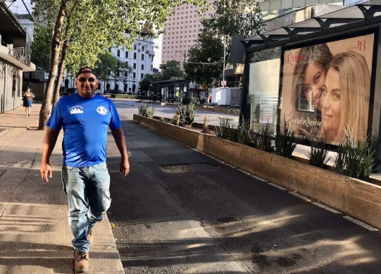 NewComienzos's tweet image. Thank You Ben for being part of our @New Comienzos community.

#PassItForward #HelpingOneAnother #WeAreCommunity #BornReady @Israel Concha #NewComienzos

1l.ink/X475N4M