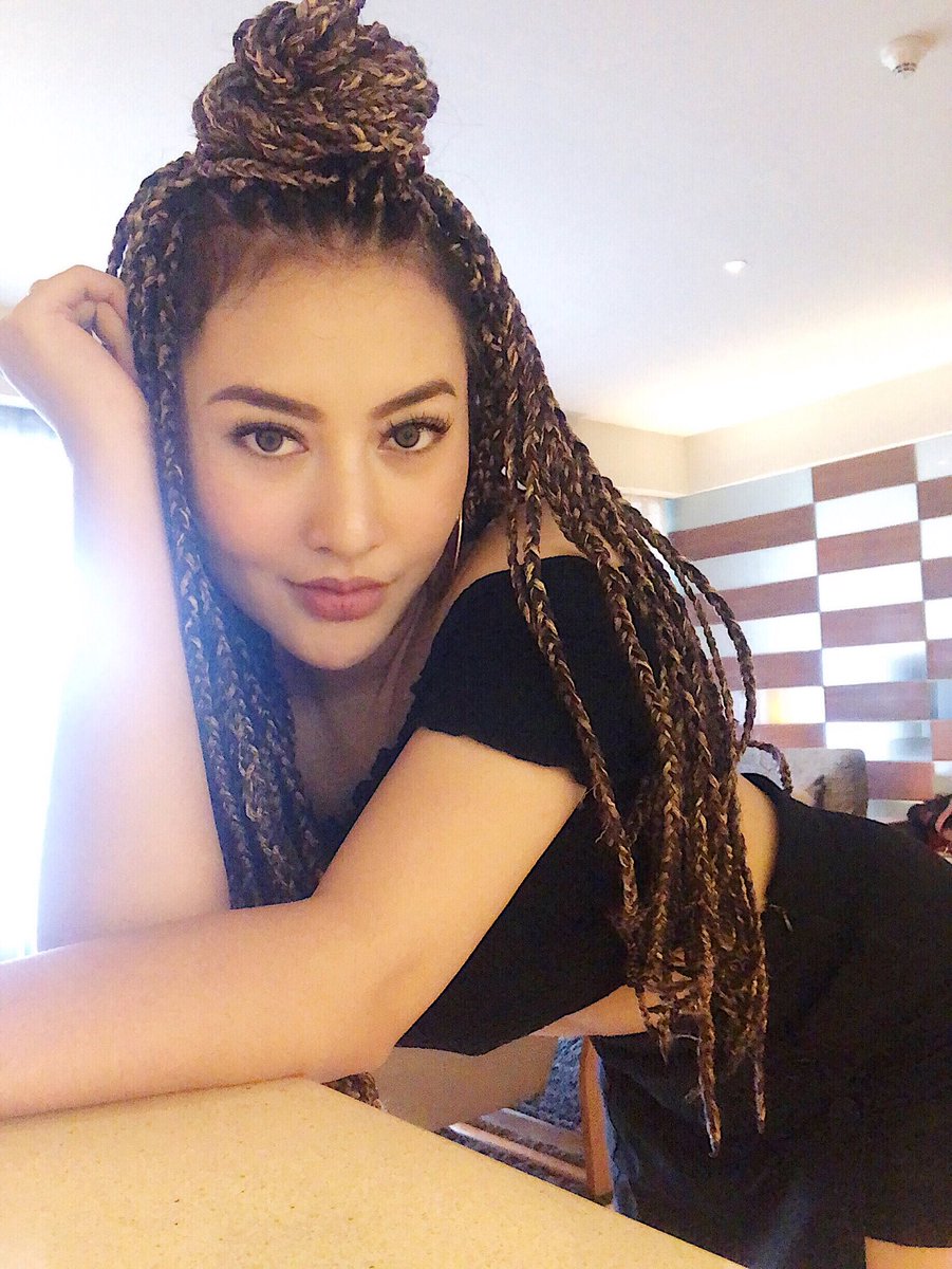 sekali2 rambutnya begini gpp kali yah 😆