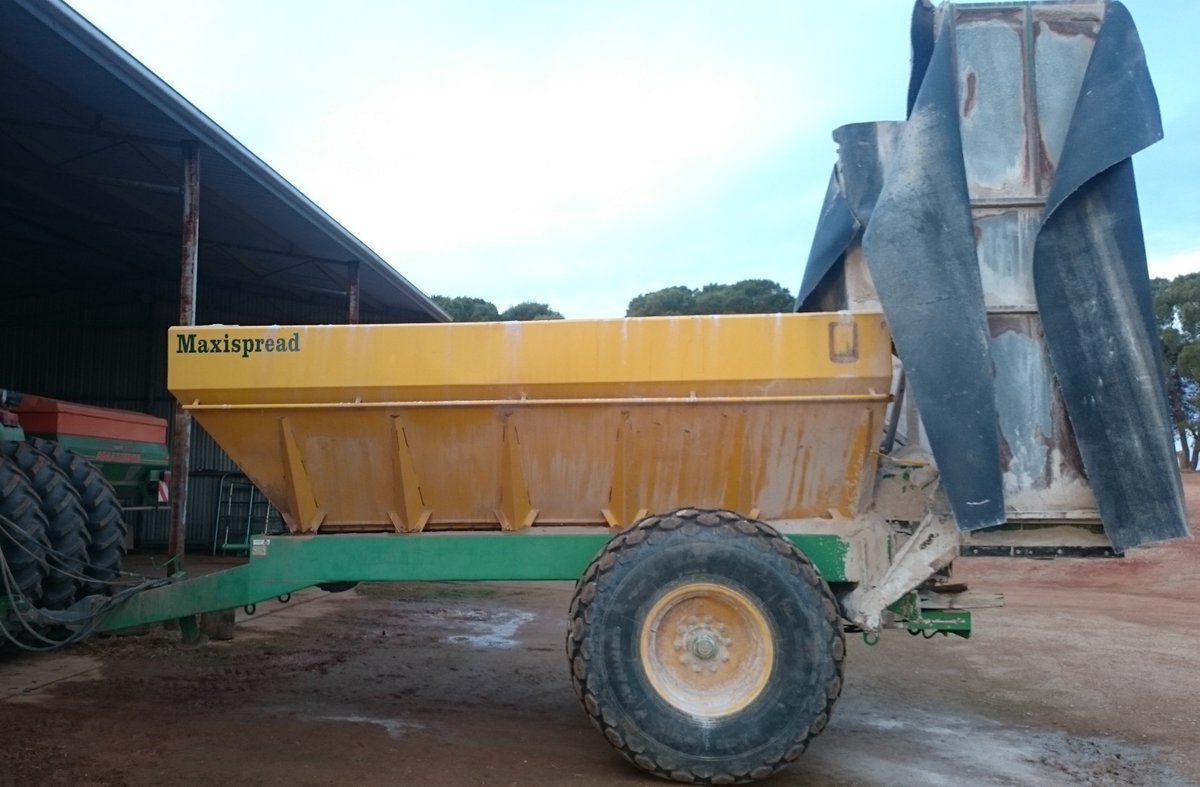 HawkEngineering's tweet photo. Landaco Spreader Scale Kit, Avery Weigh-Tronix scales, 33,600kg rated. #SpreaderScaleKit. Call Owen for more info 0401 021 723 https://t.co/E6eBYmOYxE