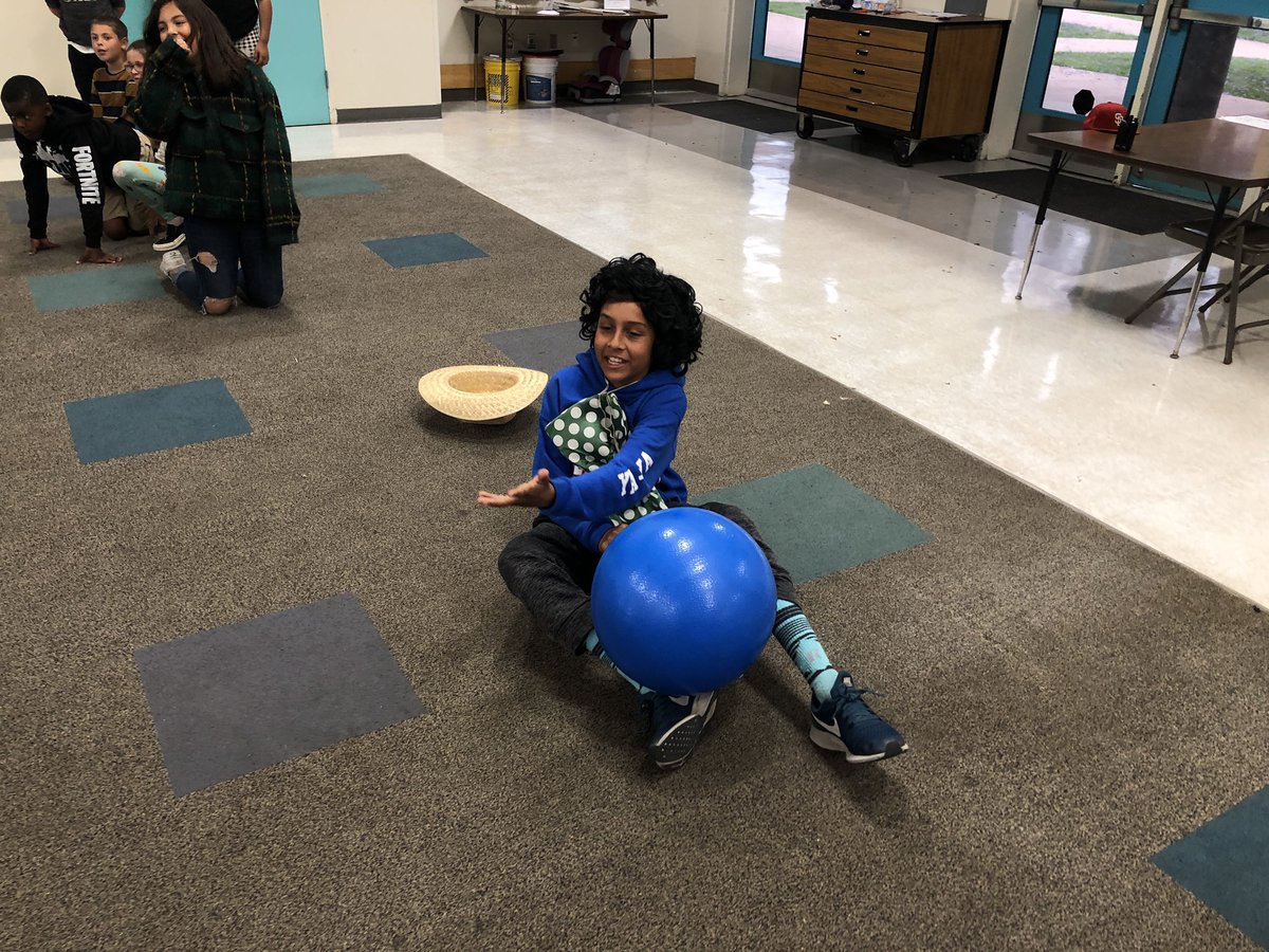 LOMA_ESS's tweet image. Our special activity was SUPER fun today!!! #ESSROCKS #LMSVHEART #SUMMER2019