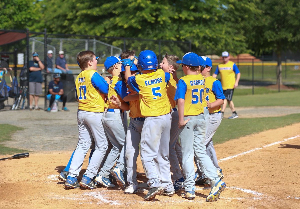 CTBofClayton's tweet photo. SUPER PROUD OF ALL OUR THUNDER TEAMS THIS WEEKEND.. 3 teams played 16 games! Competed EVERY INNING! Passionate coachable kids who ABSOLUTELY β€οΈ this GREAT game of baseball.. Thanks to all of the members of Thunder Nation for representing our program with class! #Christ1st https://t.co/H8RkKsRNvv