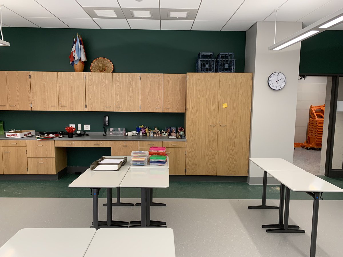 BMHS_SpanishNHS's tweet photo. Moving into a new home. Such a great day to #beanIndian https://t.co/jjd7lAmZSQ
