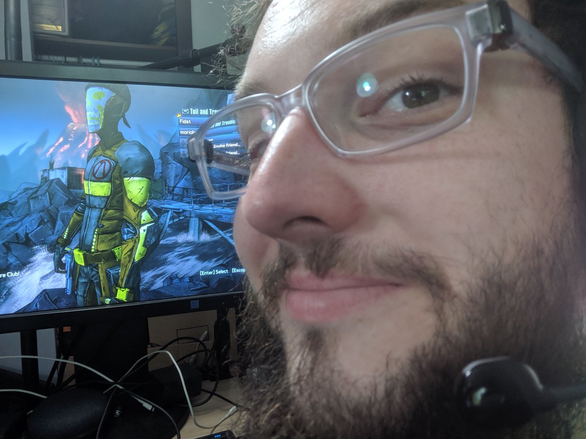 FIDSTonline's tweet photo. Finally time for my FAVORITE GAME! Playing #Borderlands2 with @mariaheam live now at https://t.co/Ns8CYxmHKA
#FIDST #FIDSTonline #buildingcommunity #SuperKiwiCommunity #LetsDoToday #fun #Twitch #gaming #livestream #streaming #videogames #PCgamer #TwitchStreamer #Borderlands https://t.co/7VvxykK7hb