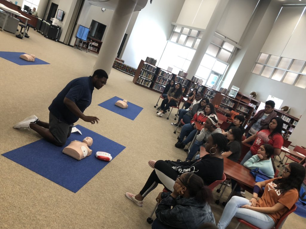 MrsPRGreen's tweet image. #EPICLearning happening @AldineISD Be a Health Hero Summer Camp @BlansonCTEHS.  Scholars are hard at work practicing lifesaving techniques to receive their @RedCross CPR certification. #EPICSummer2019 #futurehealthcareproviders @drgoffney @KatyRoede @MandeleDavis @AquillaAubrey