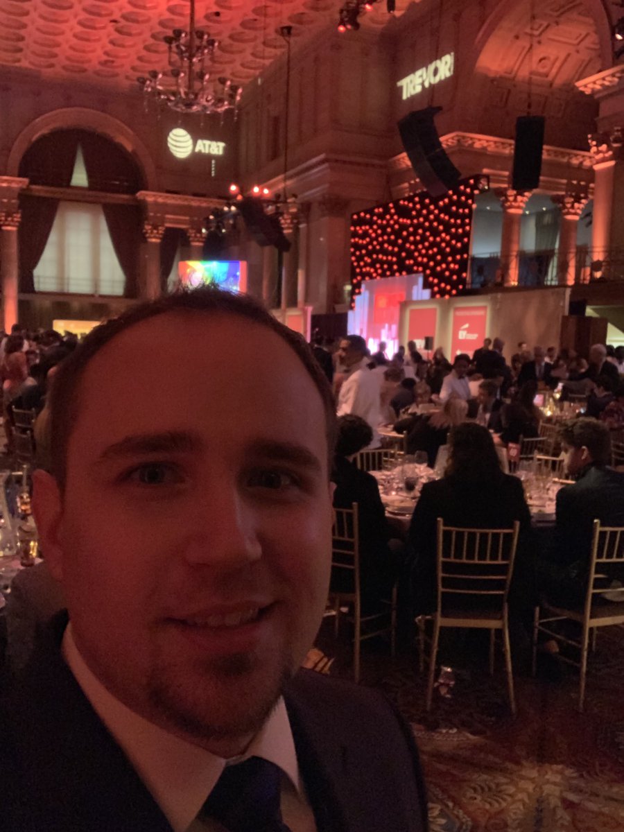CBrady222's tweet photo. Excited to volunteer at #TrevorLIVE and so proud of everything @ATT has done with The Trevor Project #LifeAtAtt https://t.co/qrhlVu70Y2