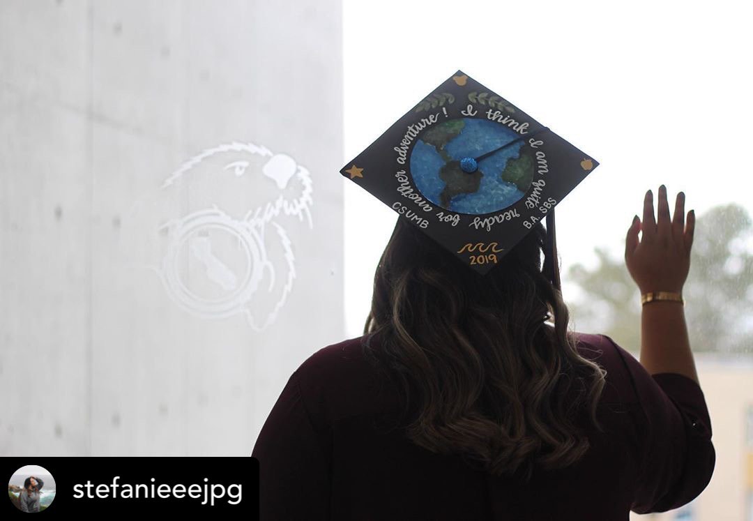 CSUMB's tweet photo. #MBmon + #MBgrad19 
.
Tag your post with #MBmon if you see a @csumb or @otterathletics logo nearby!
.
 📸: @ stefanieeejpg (on Instagram) https://t.co/5EPS1vv2dd