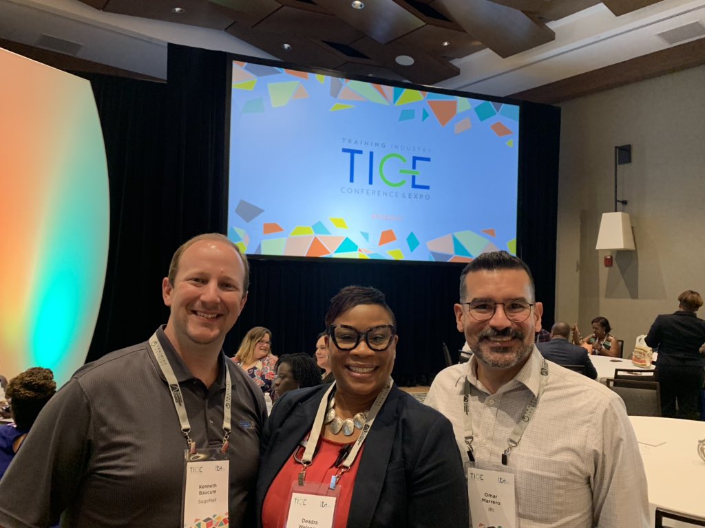 dhwelcome's tweet photo. This was the perfect ending to Day 1 of #TICE2019 ! Lots of great conversations and amazing workplace learning professionals. #concerninglearning #CPTM #CPTMcert https://t.co/uzvoAabSzv