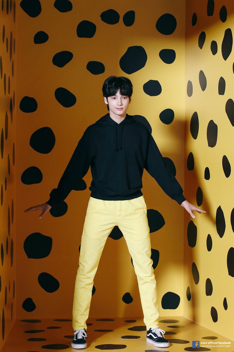 Huening35934766's tweet photo. ชอบรูปเซต Cown มาก น้องแบบน่ารักอ่ะเว้ยยยยย

#TOMORROW_X_TOGETHER #TXT #HUENINGKAI https://t.co/qz7a3DgQc0