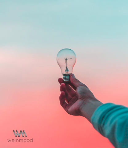 weinmood's tweet photo. Una idea puede transformar el mundo • WEINMOOD • 
#mondaymotivation #marketingdigital #chile https://t.co/whe5SVGU59