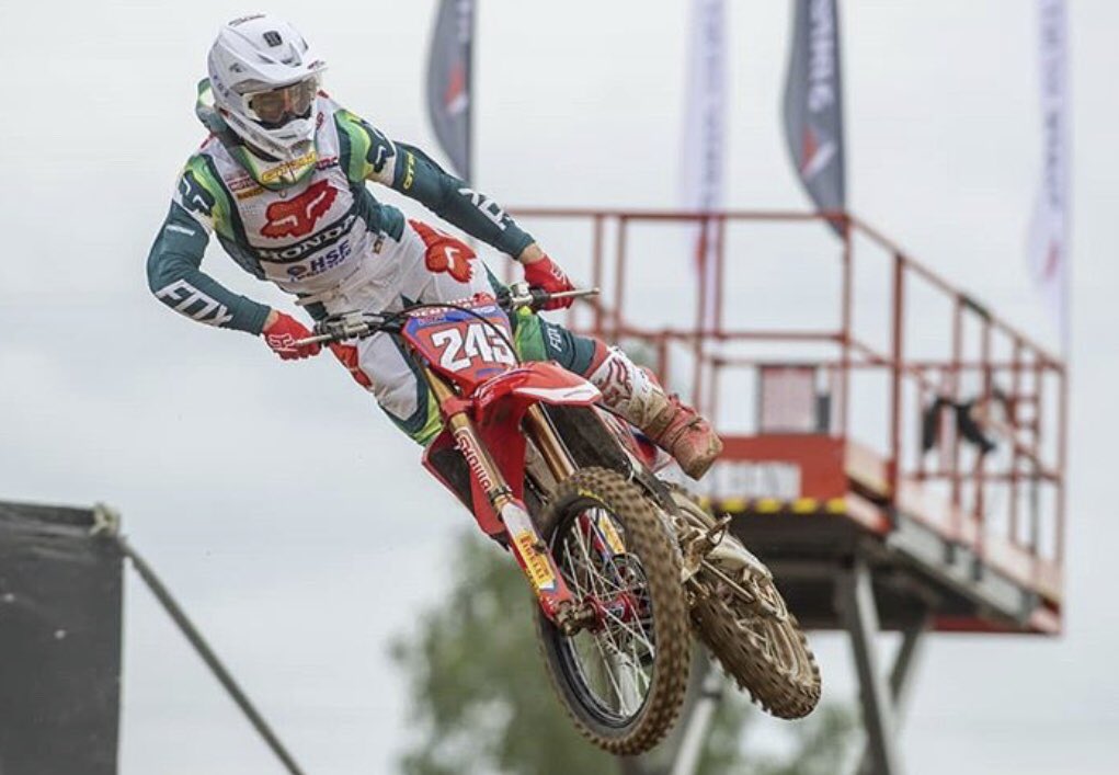 hinsonracing's tweet photo. Congrats to @TimGajser243 on 4 overall #mxgp wins in row extending his championship points lead 👏💪 #hinsondomination #hinsonclutch #hinsonhookup #mx1 #tg243 #mx #motocross #hrc #honda 📸 @shotbyBavo https://t.co/KpOVRt8sln