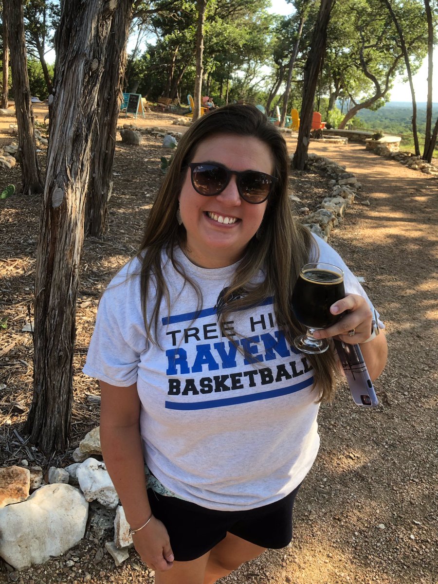 AmbamMoore's tweet image. When you come to the hill country and want to go straight to @DanneelHarris’s family beer business and realize they are closed the days you are here...you settle for the next best thing and find the beer on draft somewhere else! @shadyllama @familybeerbusiness