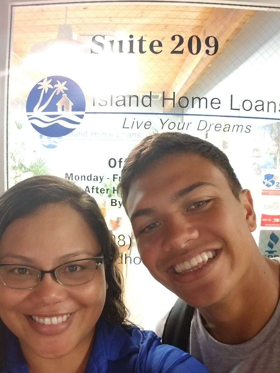 kilofromhilo's tweet photo. Summer E-School is pau for the day!🤓 Now I can clock out of my mom's office!⏰ Going to Grandma Lily's for lunch 😋 and a nap 😴! Hilo High football practice at 4!
#Read10MinuteMentalToughness #SummerESchool #Trigonometry #ParticipationInDemocracy #HiloHighFootballPractice https://t.co/EhvAY4tM1Y